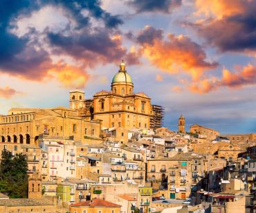 SICILIA VELATA: segreti e tradizioni